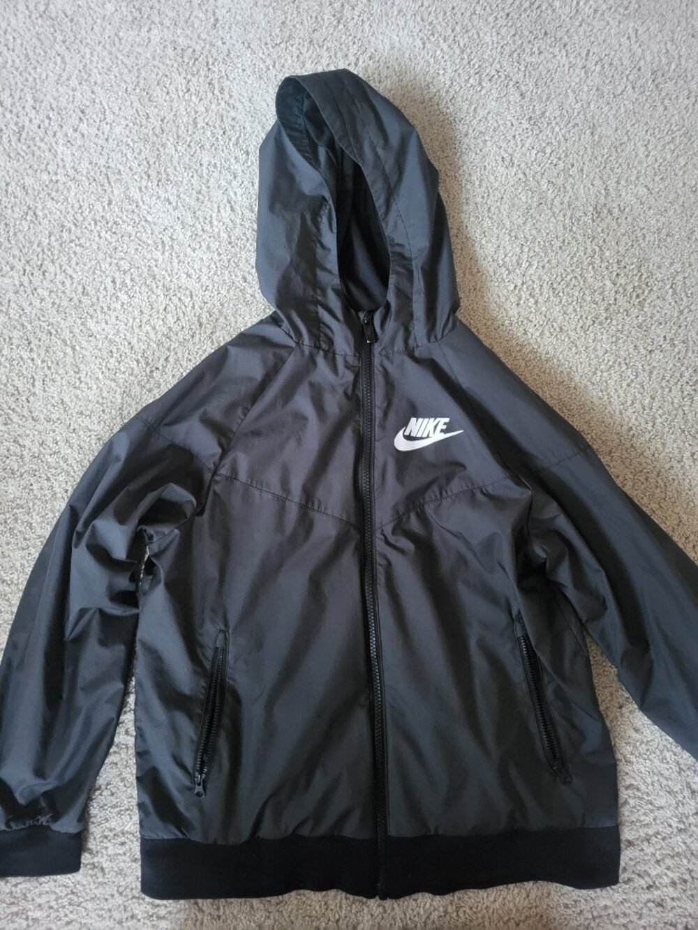 Youth Boys, Nike Rain Jacket with hood - Medium